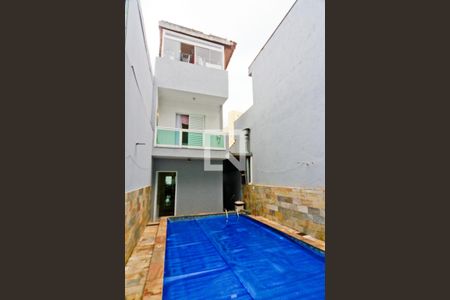 Casa à venda com 250m², 4 quartos e 6 vagas Casa à venda com 250m², 4 quartos e 6 vagasÁrea Externa
