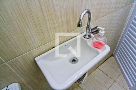 Casa à venda com 250m², 4 quartos e 6 vagas Casa à venda com 250m², 4 quartos e 6 vagasGaragem - Banheiro