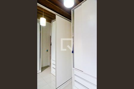 Casa à venda com 250m², 4 quartos e 6 vagas Casa à venda com 250m², 4 quartos e 6 vagasEdícula - Quarto 1