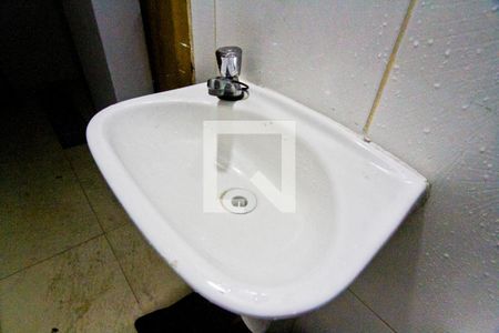 Casa à venda com 250m², 4 quartos e 6 vagas Casa à venda com 250m², 4 quartos e 6 vagasÁrea de lazer - Lavabo