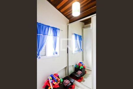 Casa à venda com 250m², 4 quartos e 6 vagas Casa à venda com 250m², 4 quartos e 6 vagasEdícula - Quarto 1