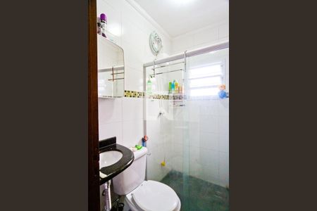 Casa à venda com 250m², 4 quartos e 6 vagas Casa à venda com 250m², 4 quartos e 6 vagasEdícula - Banheiro