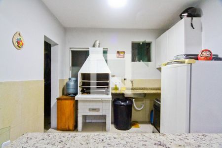 Casa à venda com 250m², 4 quartos e 6 vagas Casa à venda com 250m², 4 quartos e 6 vagasÁrea de lazer