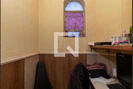 Casa à venda com 310m², 4 quartos e 1 vagaEscritório