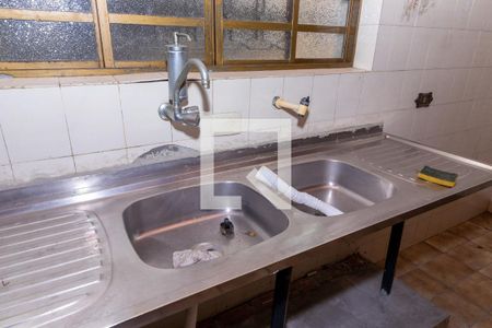 Casa à venda com 310m², 4 quartos e 1 vagaCozinha