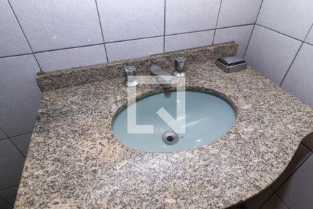 Casa à venda com 310m², 4 quartos e 1 vagaBanheiro da Suíte