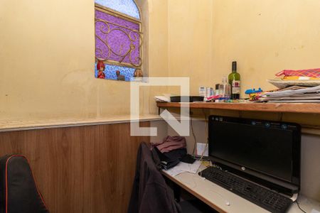 Casa à venda com 310m², 4 quartos e 1 vagaEscritório