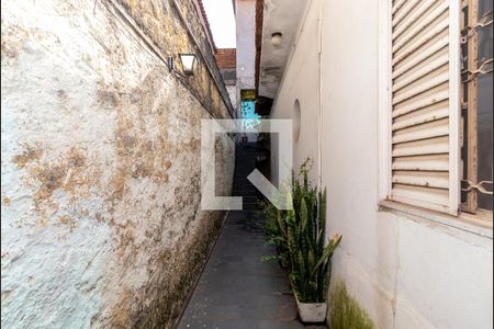 Casa à venda com 310m², 4 quartos e 1 vagaCorredor Lateral