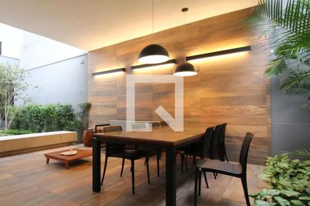 Studio à venda com 27m², 1 quarto e sem vaga Studio à venda com 27m², 1 quarto e sem vagaÁrea comum - Churrasqueira