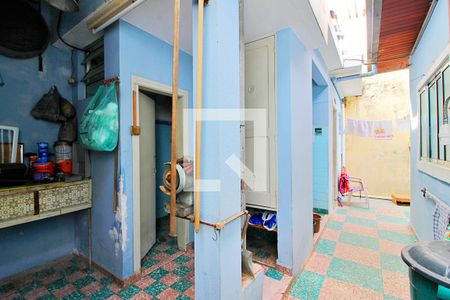 Casa à venda com 180m², 2 quartos e 1 vagaÁrea de Serviço