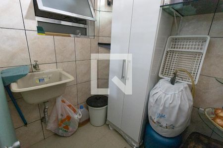 Casa à venda com 225m², 3 quartos e 1 vaga Casa à venda com 225m², 3 quartos e 1 vagaÁrea de serviço 1