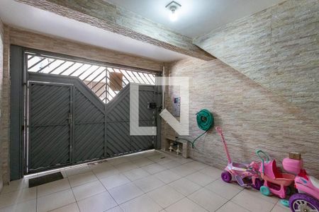 Casa à venda com 225m², 3 quartos e 1 vaga Casa à venda com 225m², 3 quartos e 1 vagaGaragem