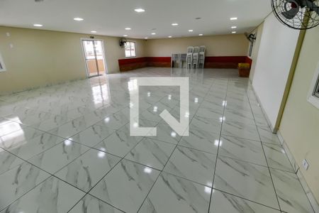 Apartamento para alugar com 49m², 2 quartos e 1 vaga Apartamento para alugar com 49m², 2 quartos e 1 vagaÁrea comum - Salão de festas