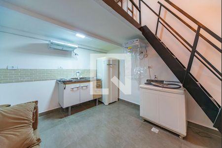 Cozinha e Área de Serviço de kitnet/studio para alugar com 1 quarto, 28m² em Jardim do Estádio, Santo André