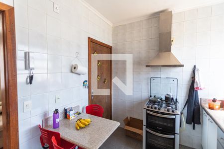 Apartamento à venda com 120m², 3 quartos e 2 vagasCozinha