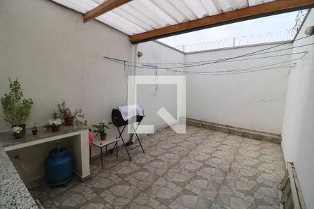 Casa à venda com 101m², 3 quartos e 2 vagasÁrea de Serviço
