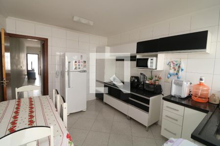 Casa à venda com 101m², 3 quartos e 2 vagasCozinha