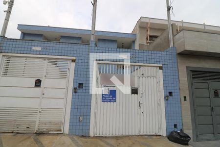 Casa à venda com 101m², 3 quartos e 2 vagasFachada