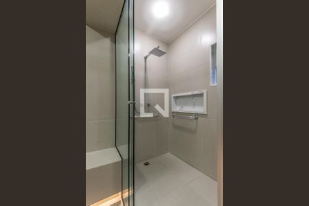 Casa de condomínio à venda com 650m², 5 quartos e 4 vagas Casa de condomínio à venda com 650m², 5 quartos e 4 vagasBanheiro da Suíte 4
