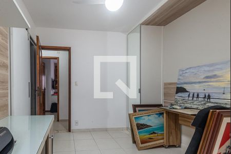 Casa de condomínio à venda com 650m², 5 quartos e 4 vagas Casa de condomínio à venda com 650m², 5 quartos e 4 vagasQuarto 2 - Suíte