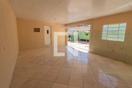 Casa à venda com 180m², 2 quartos e 2 vagasGaragem