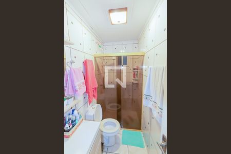 Casa à venda com 230m², 2 quartos e 2 vagasBanheiro 2