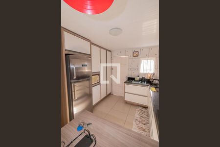 Casa à venda com 230m², 2 quartos e 2 vagasCozinha