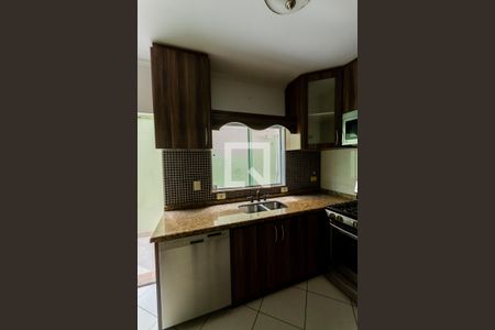 Apartamento à venda com 92m², 3 quartos e 2 vagas Apartamento à venda com 92m², 3 quartos e 2 vagasArmário