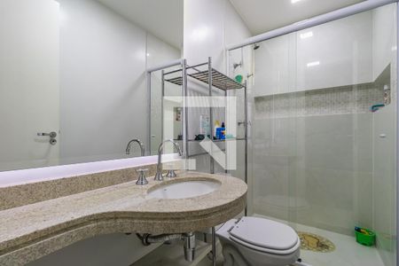 Apartamento à venda com 85m², 2 quartos e 2 vagasBanheiro da Suíte 2