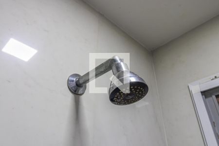 Apartamento à venda com 85m², 2 quartos e 2 vagasDetalhe do Banheiro da Suíte 1