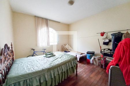 Casa à venda com 262m², 4 quartos e 6 vagasQuarto 2