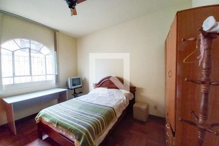 Casa à venda com 262m², 4 quartos e 6 vagasQuarto 3 - Suíte