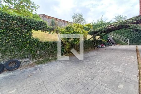 Casa à venda com 262m², 4 quartos e 6 vagasQuintal