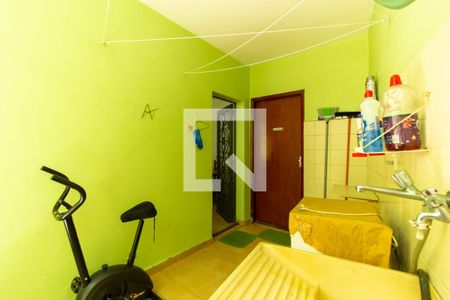 Casa à venda com 205m², 5 quartos e 2 vagas Casa à venda com 205m², 5 quartos e 2 vagasÁrea de Serviço 1