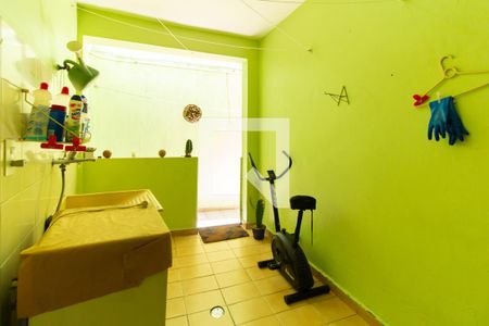 Casa à venda com 205m², 5 quartos e 2 vagas Casa à venda com 205m², 5 quartos e 2 vagasÁrea de Serviço 1