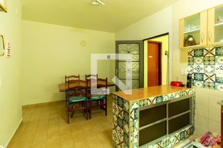 Casa à venda com 205m², 5 quartos e 2 vagas Casa à venda com 205m², 5 quartos e 2 vagasCozinha 1