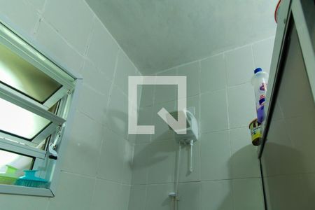 Casa à venda com 205m², 5 quartos e 2 vagas Casa à venda com 205m², 5 quartos e 2 vagasBanheiro 2