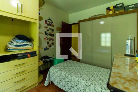 Casa à venda com 205m², 5 quartos e 2 vagas Casa à venda com 205m², 5 quartos e 2 vagasQuarto 3