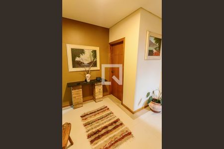 Casa para alugar com 500m², 5 quartos e 5 vagas Casa para alugar com 500m², 5 quartos e 5 vagasHall de Entrada