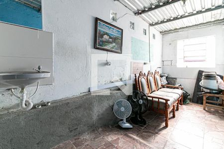 Casa à venda com 210m², 6 quartos e 3 vagas Casa à venda com 210m², 6 quartos e 3 vagasÁrea de Serviço