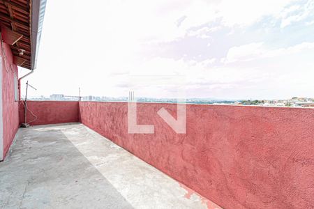 Casa à venda com 210m², 6 quartos e 3 vagas Casa à venda com 210m², 6 quartos e 3 vagasChurrasqueira - Varanda