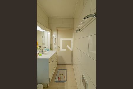 Casa à venda com 235m², 4 quartos e 2 vagasBanheiro 1