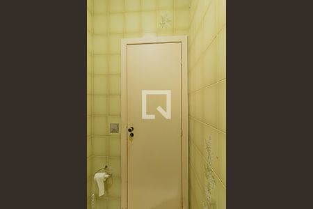 Casa à venda com 235m², 4 quartos e 2 vagasLavabo