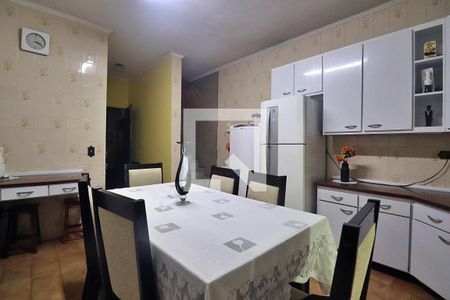 Casa à venda com 395m², 4 quartos e 1 vagaCozinha