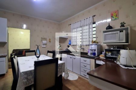 Casa à venda com 395m², 4 quartos e 1 vagaCozinha