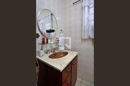 Casa à venda com 395m², 4 quartos e 1 vagaBanheiro 2