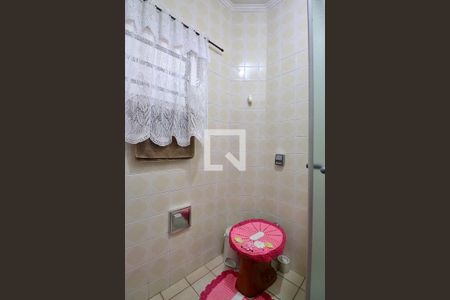 Casa à venda com 395m², 4 quartos e 1 vagaBanheiro 2