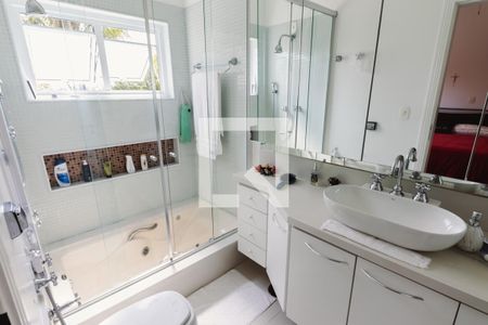 Casa à venda com 350m², 3 quartos e 6 vagasBanheiro da Suíte 3