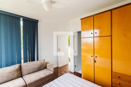 Casa à venda com 350m², 3 quartos e 6 vagasEdícula 1 Suíte 1