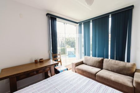 Casa à venda com 350m², 3 quartos e 6 vagasEdícula 1 Suíte 1